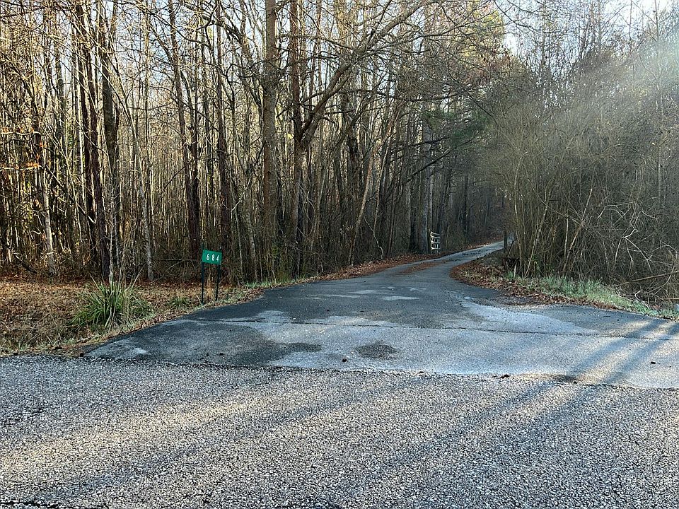 1st image of 684 Elliott Rd