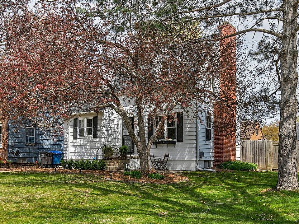 2829 45th St, Des Moines, IA 50310 Zillow