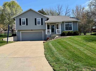 4136 NW Walnut Rd, Topeka, KS 66618