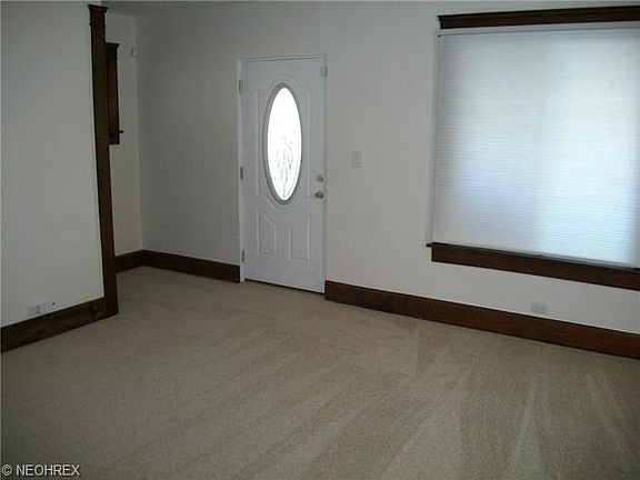 3rd image of 66 Elinor Ave