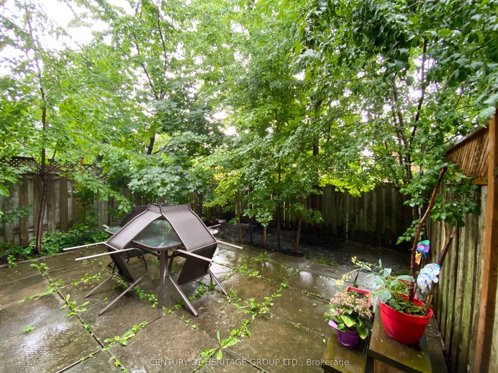 65 Black Hawk Way, Toronto, ON - View 3
