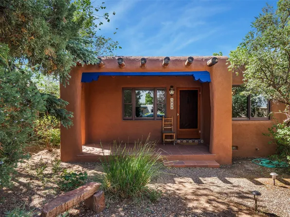 1820 Kiva Rd, Santa Fe, NM 87505