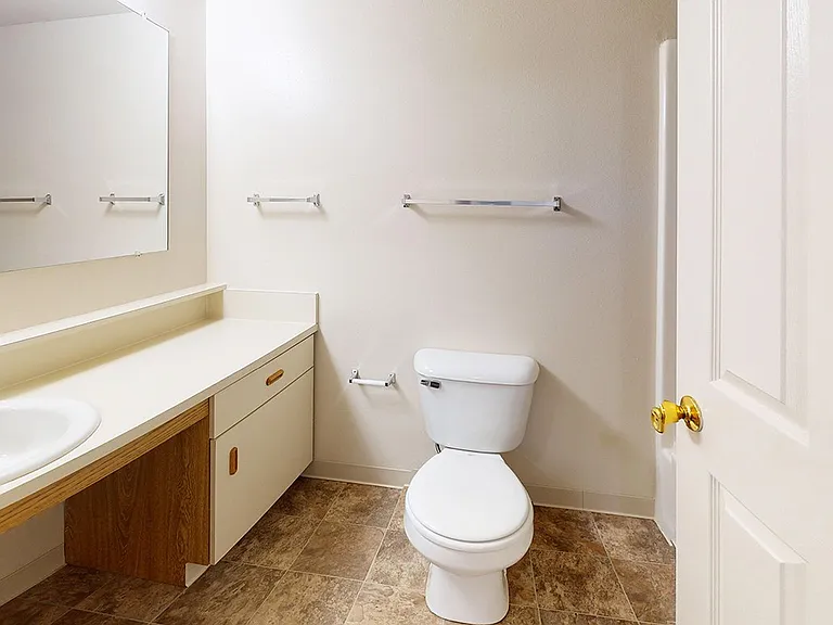 Gull Prairie/Gull Run Apartments and Townhomes — Photo 89