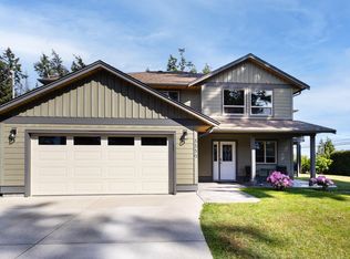 5550 Winter Rd, Sechelt, BC V7Z 0M5
