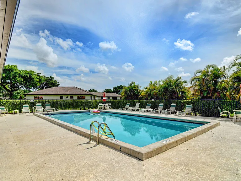 4944 Equestrian Cir #A — Photo 43