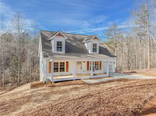 331 Fox Run Rd, Walhalla, SC 29691