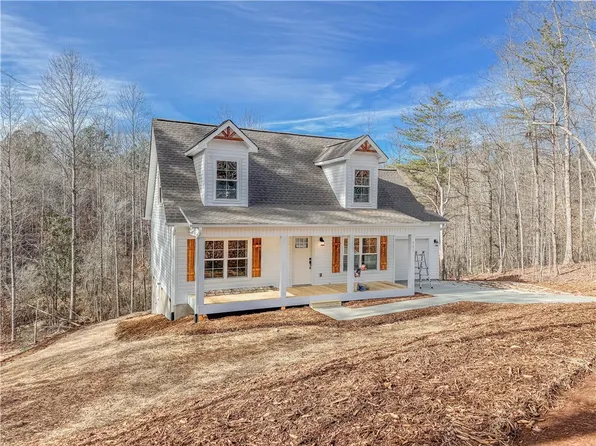 331 Fox Run Rd, Walhalla, SC 29691