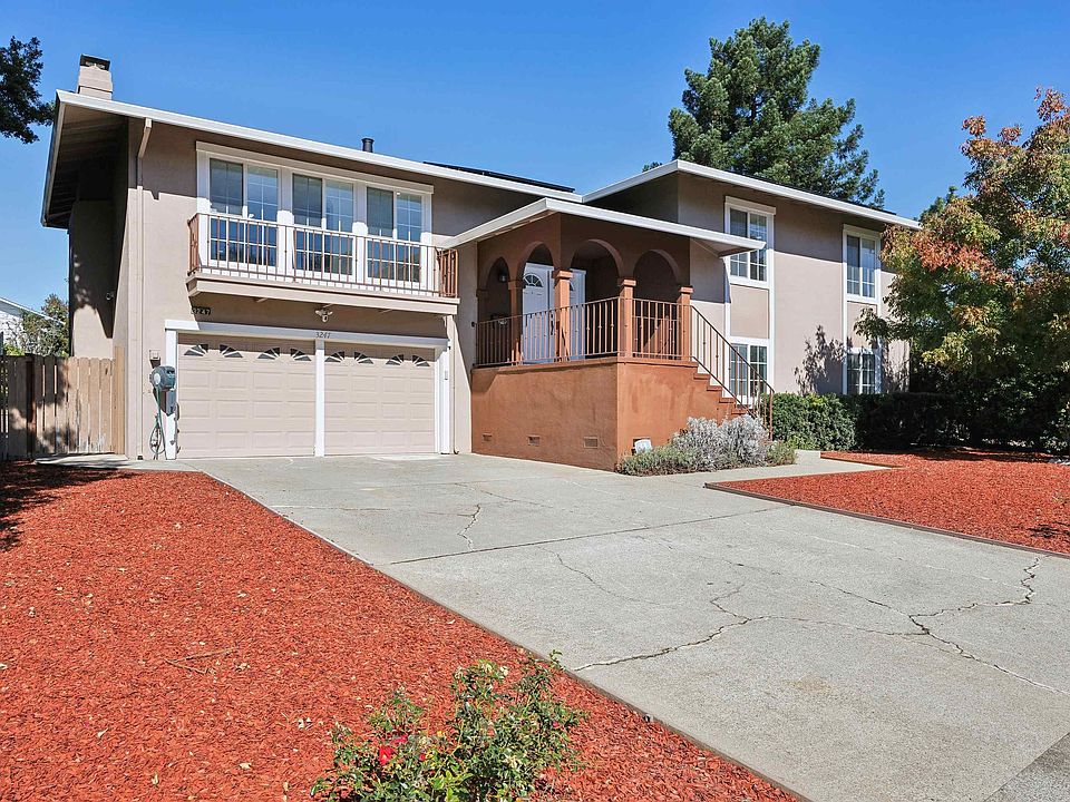 1st image of 3247 Round Hill Dr