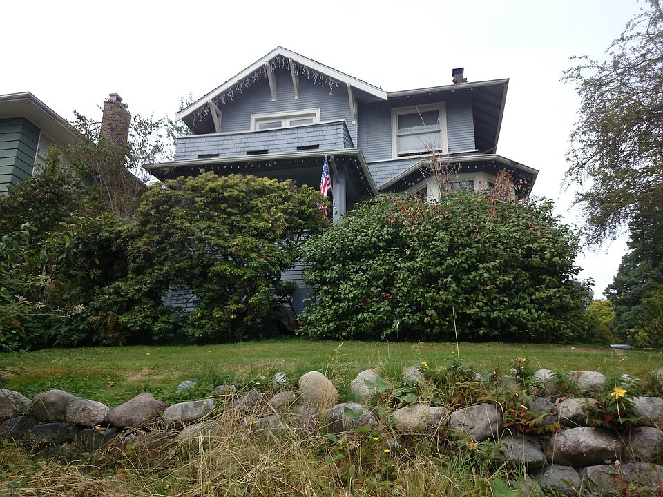 2nd image of 2303 34th Ave S