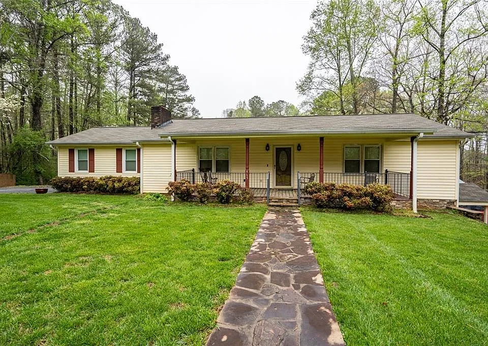 465 Dobbs Rd #B