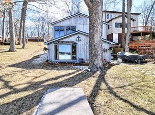 16426 Hilltop Dr, Linden, MI 48451