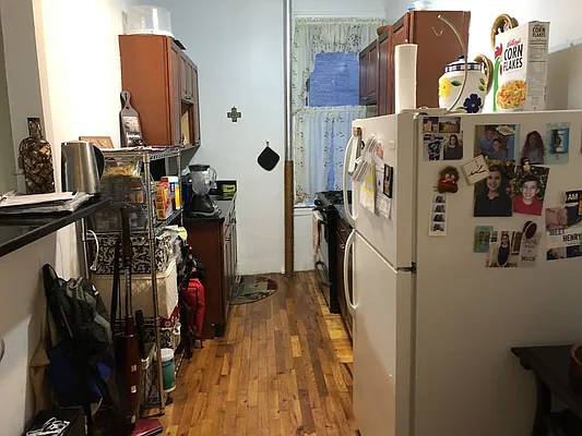 Rented by NY Space Finders Inc. | media 7