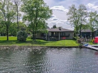 14255 Swanee Beach Dr, Fenton, MI, 48430