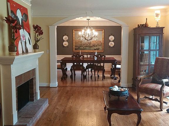 4th image of 117 Chipwood Ln