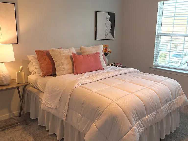 828 Royal Red Ct — Photo 32