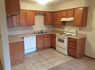 435 E Jewett Pl, Springfield, MO 65807