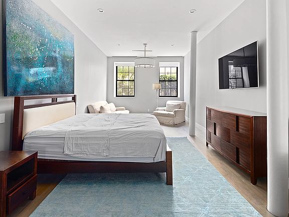 5th image of 272 Water St #2F2R