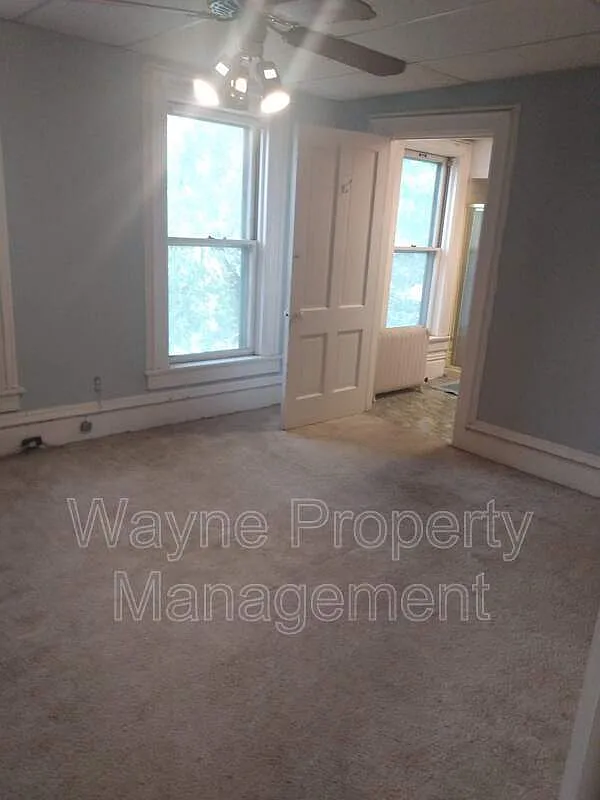 1 bed, 1.0 bath, 595 sqft, $575 — Photo 4