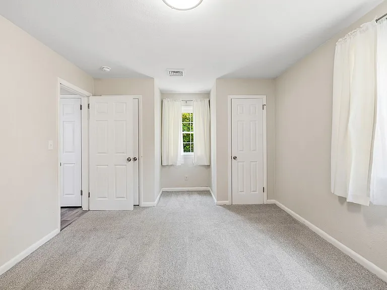 408 E Little Creek Rd — Photo 23
