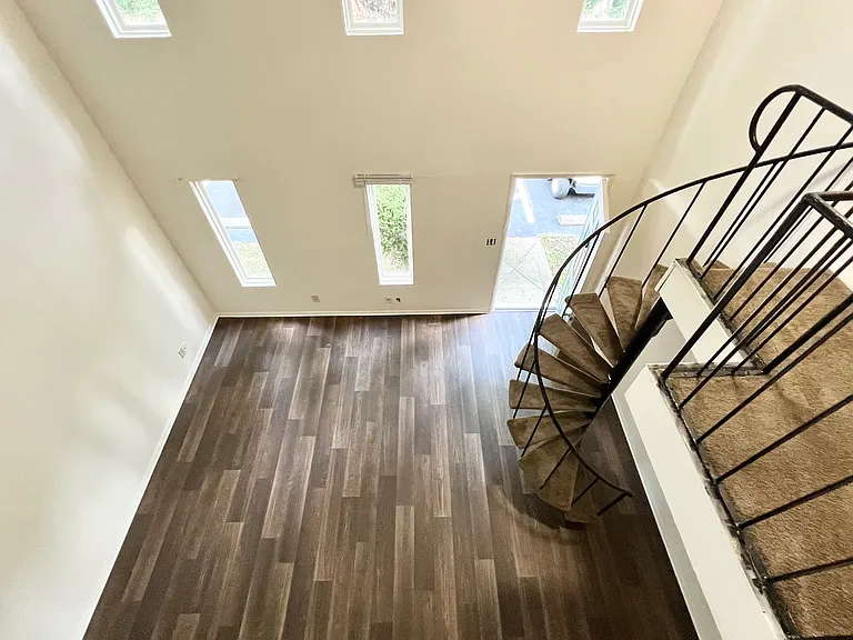Glenview Apartments — Photo 57