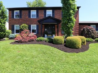 3805 Burning Bush Rd, Brownsboro Farm, KY 40241