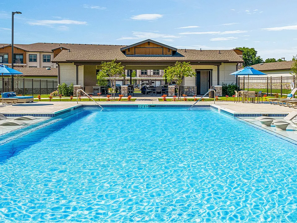 Creekside at Grand Prairie