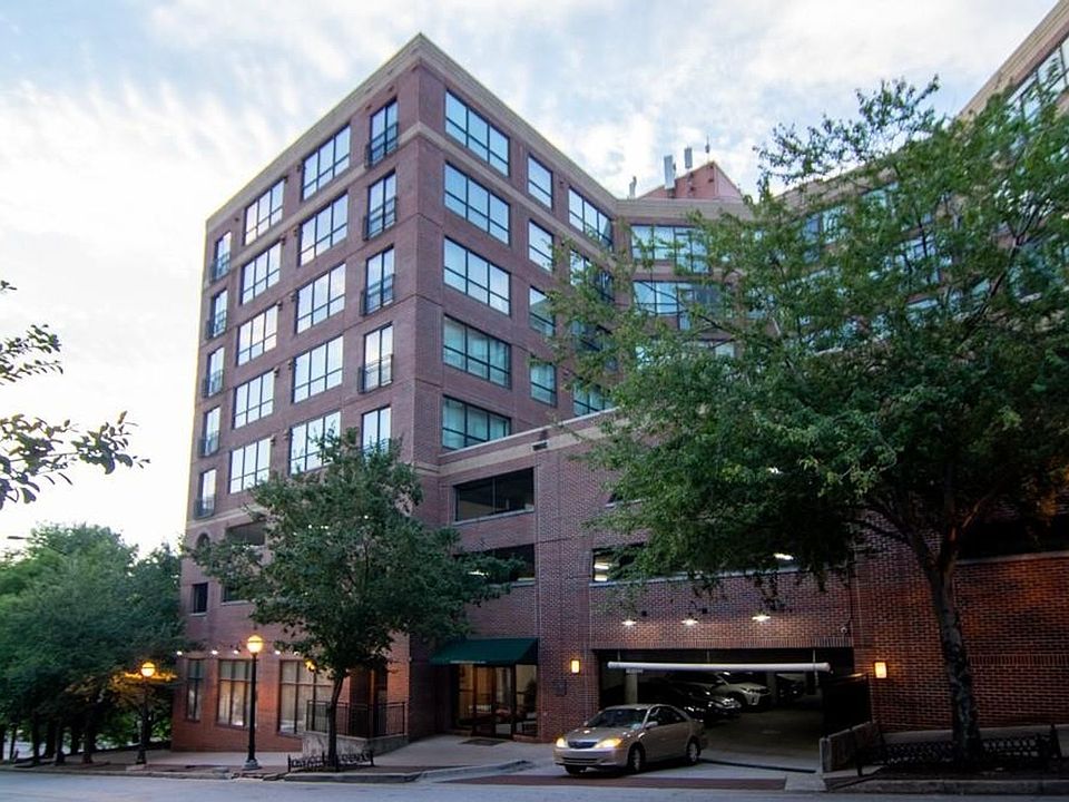 1st image of 115 W Peachtree Pl NW Unit 505