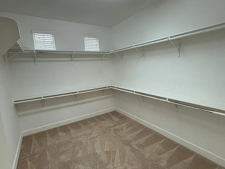 3116 W Buena Vista Ave — Photo 32