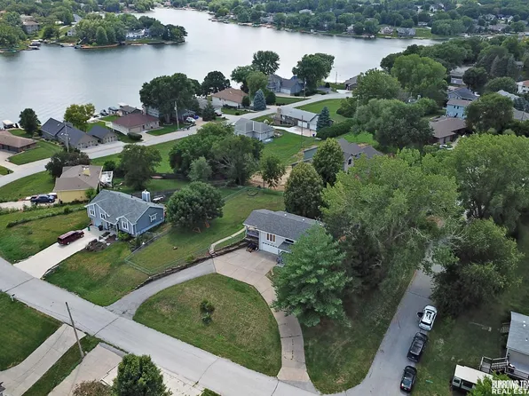 1529 Trumball Ter, Plattsmouth, NE 68048