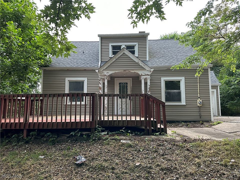 701 Lovers Ln, Steubenville, OH 43953 Zillow