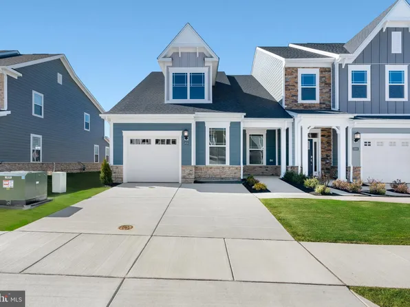 10693 Grand Teton Pl, White Plains, MD 20695