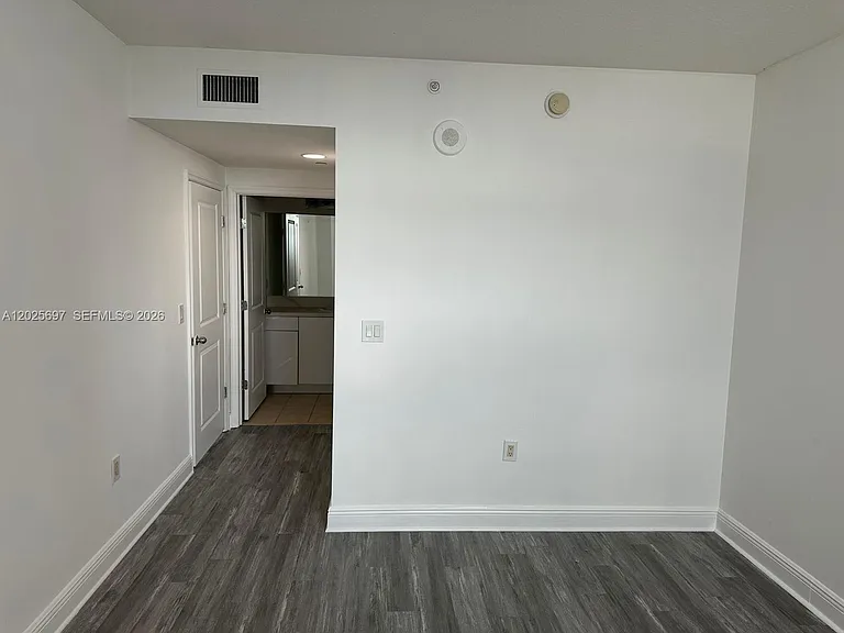 1250 S Miami Ave #1303 — Photo 20