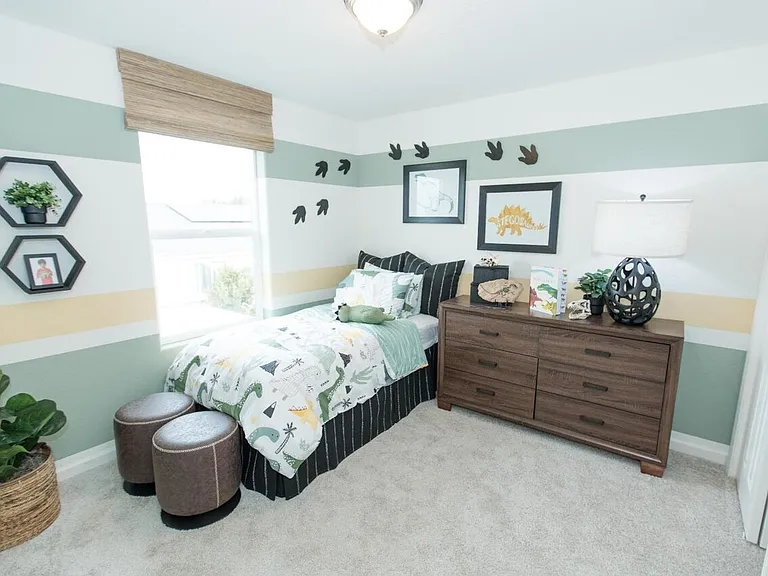 2279 N Hartford Dr — Photo 5