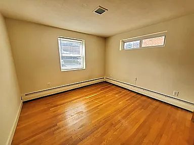 5th image of 12 Commonwealth Ct APT 6
