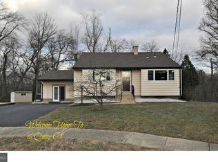 6 Quay Ct, Hamilton, NJ 08620