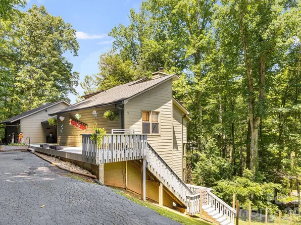 64 Big Spruce Ln, Waynesville, NC 28786
