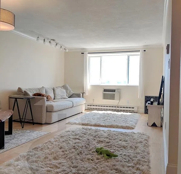 94 Beacon St #93 — Photo 5