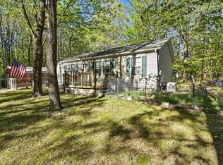 2738 Lakeshore Dr, Gladwin, MI 48624