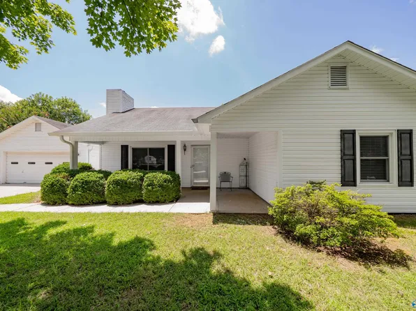 118 Hazelcrest Rd, Hazel Green, AL 35750