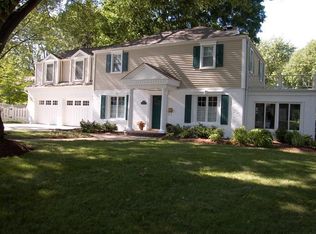 644 S Newbury Pl, Arlington Heights, IL