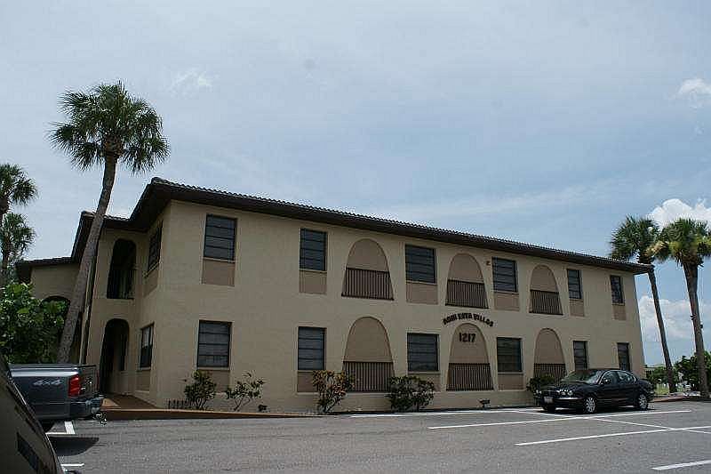 1st image of 1217 Aqui Esta Dr