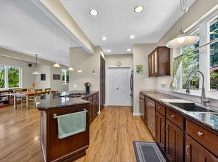 1011 Canyon Park Dr, Ashland, OR