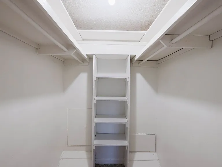 Hampton Hall | Comfort, Convenience, & Community All In One — Photo 314
