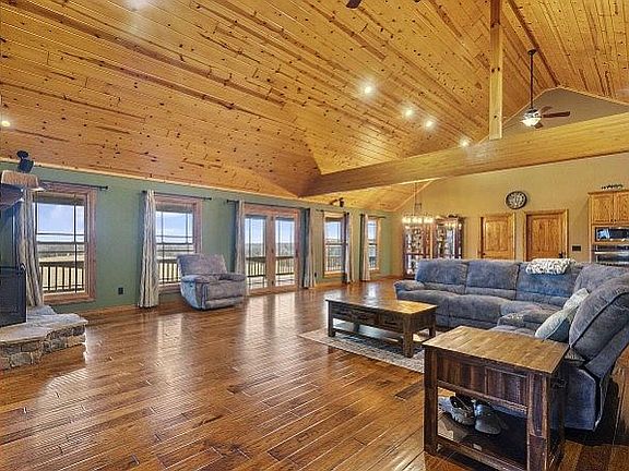 4th image of 132 County Road 900