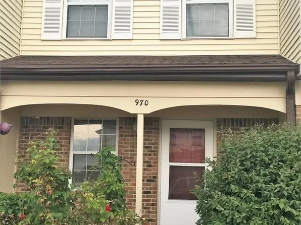 970 Pomona Dr, Champaign, IL 61822