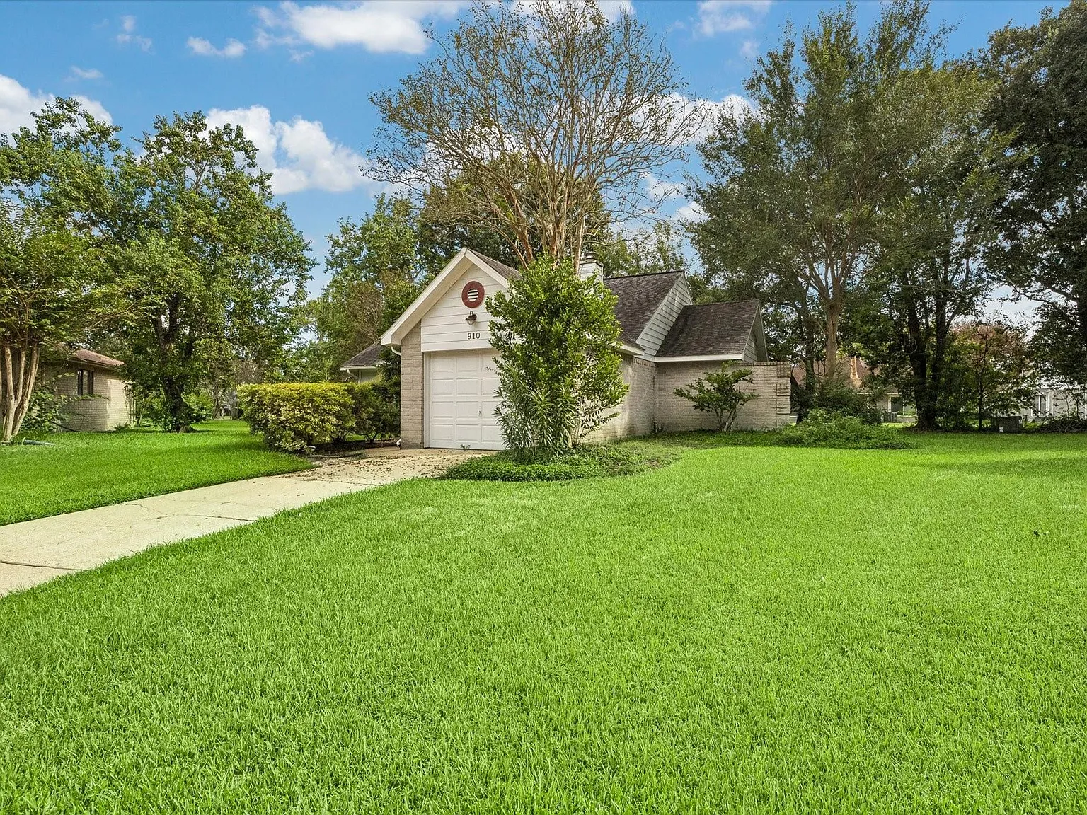 2 bed, 2.0 bath, 1072 sqft, $1,850 — Photo 2