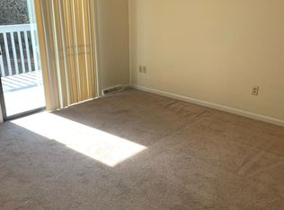 6910 Wood Haven Rd, Roanoke, VA 24019