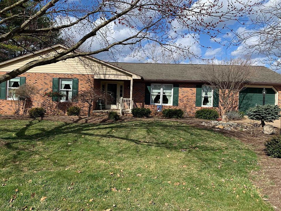1st image of 216 Holly Hill Dr