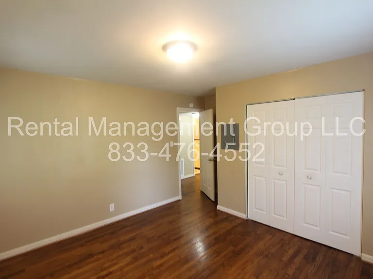2232 6th St NE — Photo 13
