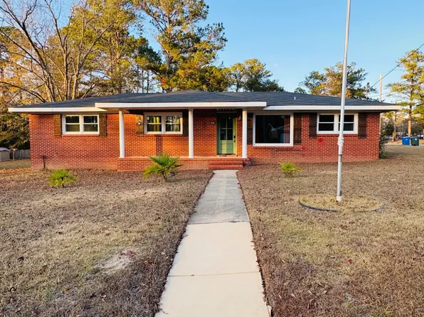 1581 E Selma St, Dothan, AL 36301